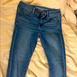 Size 4 American eagle super stretch X jeans